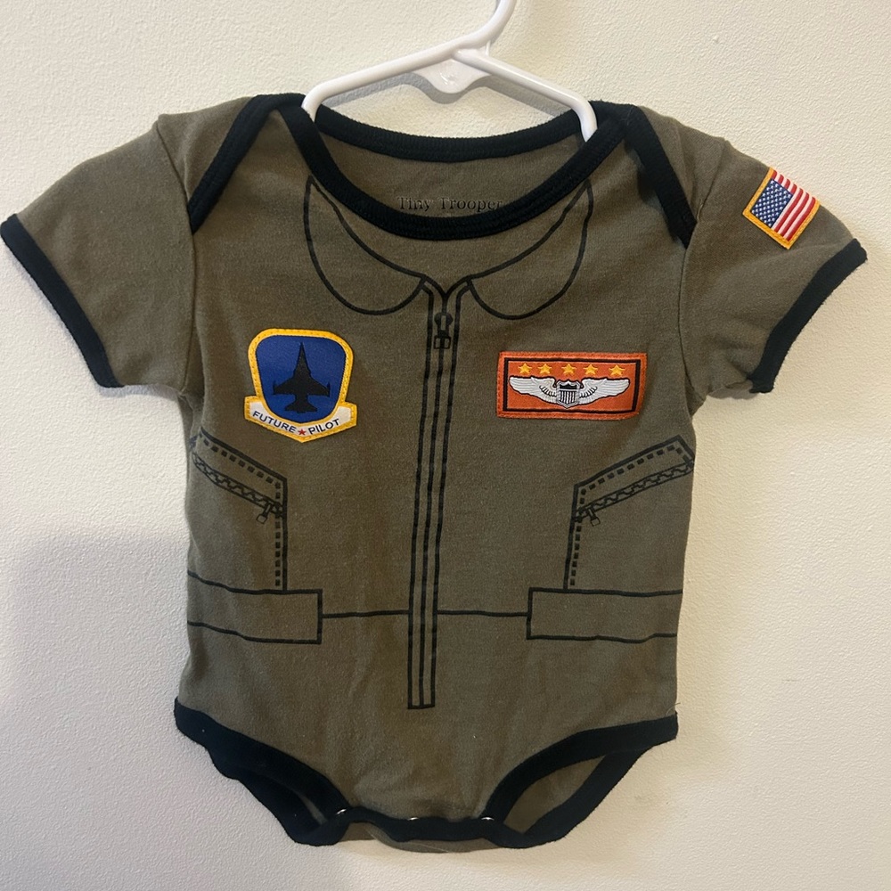 Tiny Trooper Future Air Force Pilot Flight Body
Suit/ Onesie, size 6-9 months